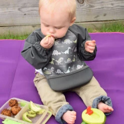 Lätzchen Mit Raglanärmeln Neopren-Lätzchen Dinosaurier -Babyprodukte bibetta latzchen mit raglanarmeln neopren latzchen dinosaurier 5