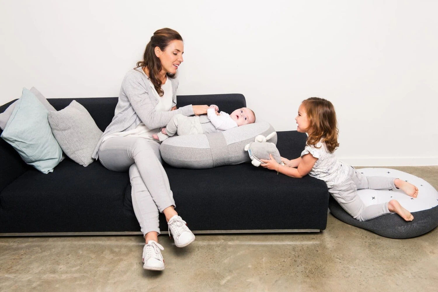 Doomoo Stillkissen Relax Bezug „Classic Gestreift" In Grau 11 Doomoo Stillkissen Relax Bezug „Classic Gestreift" In Grau – Bild 9