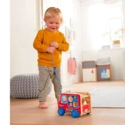 Haba Nachziehspielzeug Feuerwehrauto In Mehrfarbig -Babyprodukte haba nachziehspielzeug feuerwehrauto in mehrfarbig 3