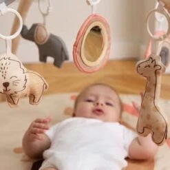 Spielbogen Mit Decke Jungle Rainbow In Mehrfarbig -Babyprodukte hakuna matte spielbogen mit decke jungle rainbow in mehrfarbig 4