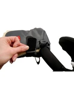 Lammfell-Handwärmer "Siggy" In Schwarz 7 Lammfell-Handwärmer "Siggy" In Schwarz -Babyprodukte kaiser naturfellprodukte lammfell handwarmer siggy in schwarz 2