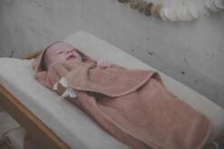 Umschlagtuch Für Neugeborene Dijon Daily In Altes Rosa -Babyprodukte koeka umschlagtuch fur neugeborene dijon daily in altes rosa 5