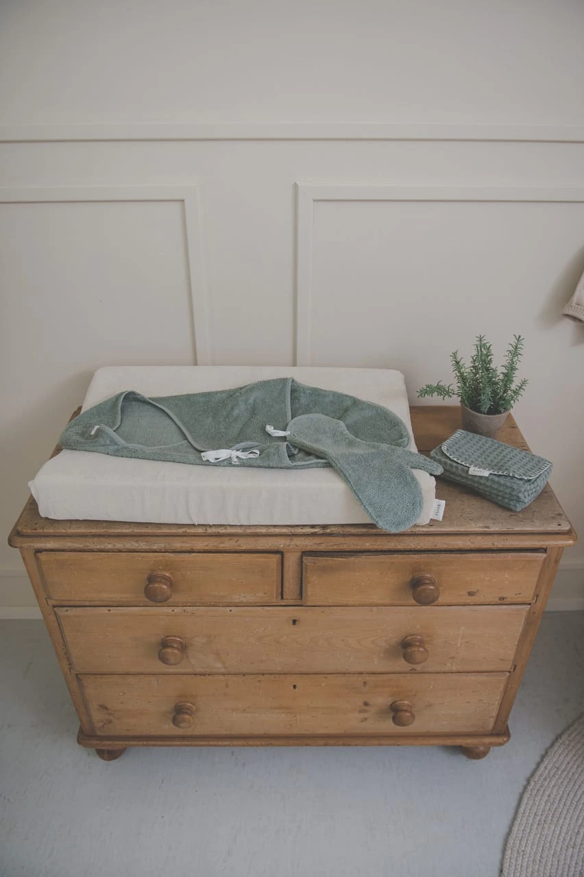 Umschlagtuch Für Neugeborene Dijon Daily In Grün 7 Umschlagtuch Für Neugeborene Dijon Daily In Grün – Bild 5