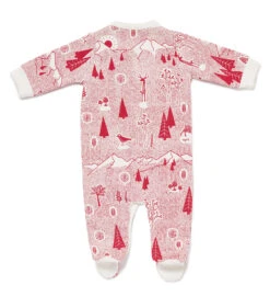 Baby Overall "FOREST JUMP" Mit Winterwald-Print In Himbeerrot -Babyprodukte nyani baby overall forest jump mit winterwald print in himbeerrot 1