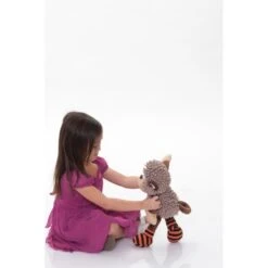 Kuscheltier "Snoodles Affe Maggie" In Braun -Babyprodukte okiedog kuscheltier snoodles affe maggie in braun 3