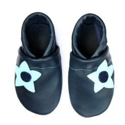 Krabbelschuhe / Lederpuschen Mit Blume In Blau / Hellblau -Babyprodukte pantau its a small world krabbelschuhe lederpuschen mit blume in blau hellblau 2