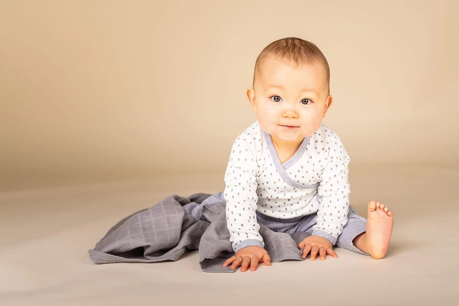 Sense Organics 2-er Set: Bio Baby Mullwindeln "Bios" In Grau-weiß 4 Sense Organics 2-er Set: Bio Baby Mullwindeln "Bios" In Grau-weiß – Bild 2