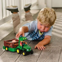 Tomy John Deere - Traktor Mit Anhänger & Tierfiguren - Spielset 8 Tomy John Deere - Traktor Mit Anhänger & Tierfiguren - Spielset -Babyprodukte tomy john deere traktor mit anhanger and tierfiguren spielset 2